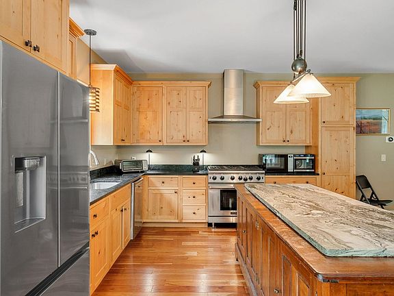 3rd image of 646 Village Woods Road
