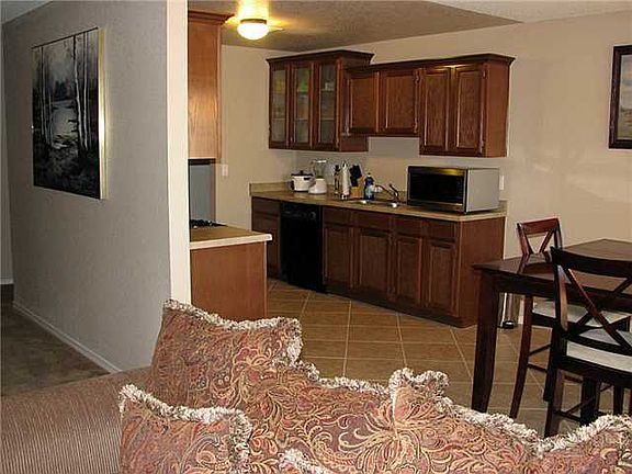 5th image of 1700 Shreya St