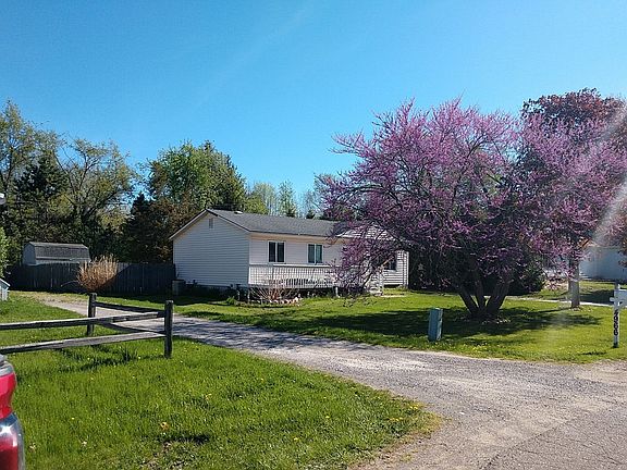 4th image of 4964 Worth St