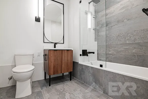 Rented by EXR | media 8