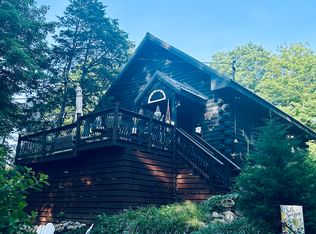 93 Shepard Ave, Delaware Water Gap, PA 18327