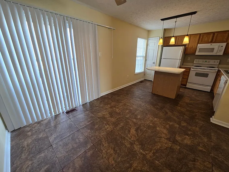 4927 Bristle Cone Cir — Photo 7