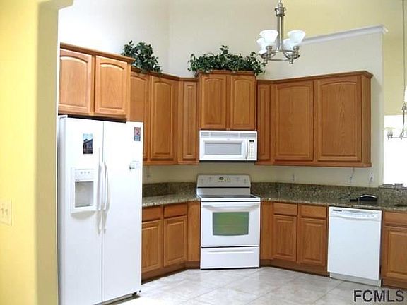 2nd image of 32 Wood Amber Ln #B