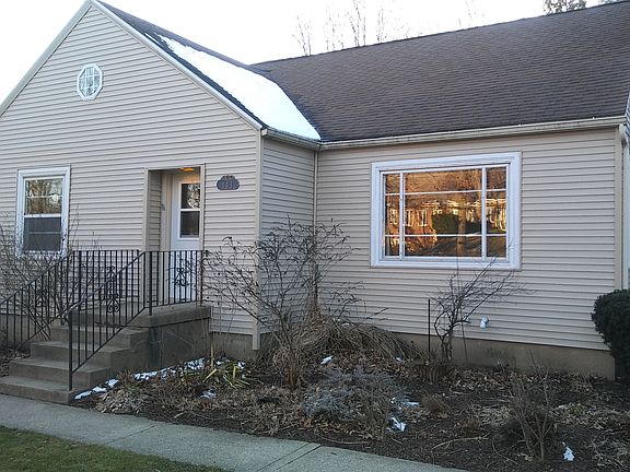 2nd image of 143 Bristol Ave NW
