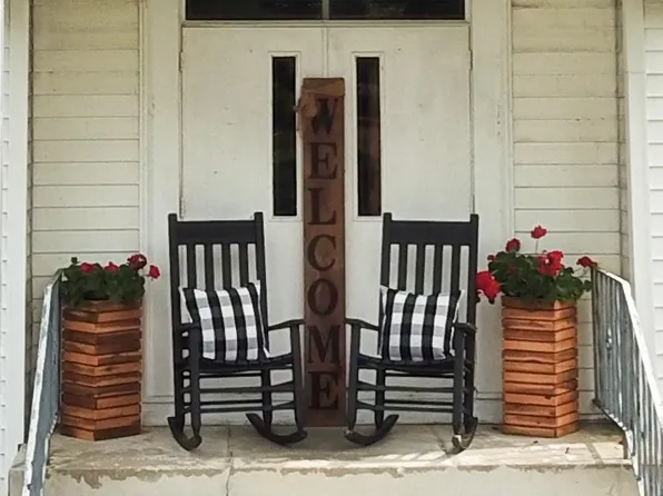 47 Maple Street, Wilton, NH 03086