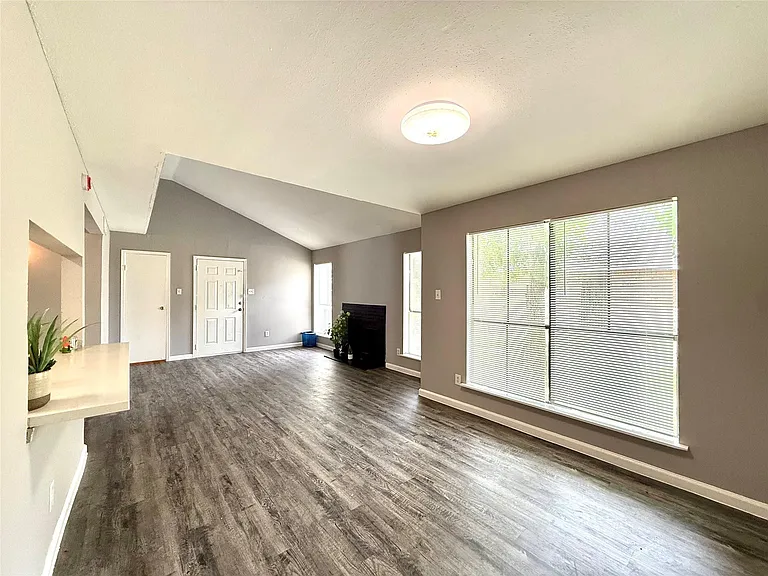 7200 T C Jester Blvd #3903 — Photo 3