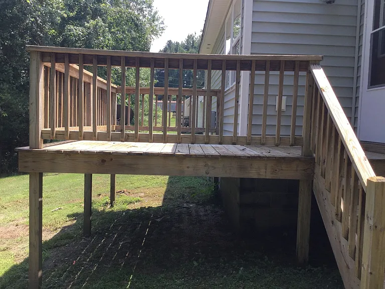328 Virginia Lee Blvd — Photo 2