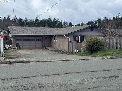 1130 Fenwick St, Coos Bay, OR, 97420