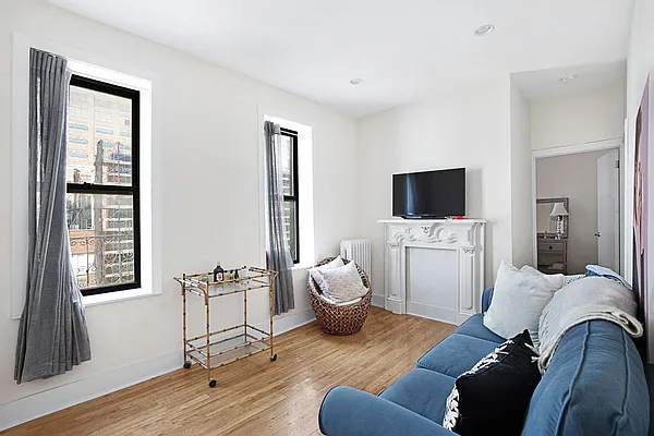 Rented by Compass | media 11