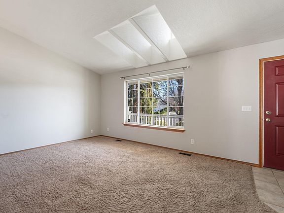 4th image of 1595 Brittlebush Ln