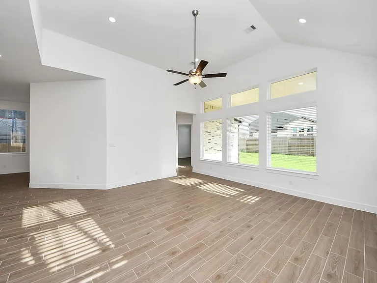 25026 Midnight Willow — Photo 19
