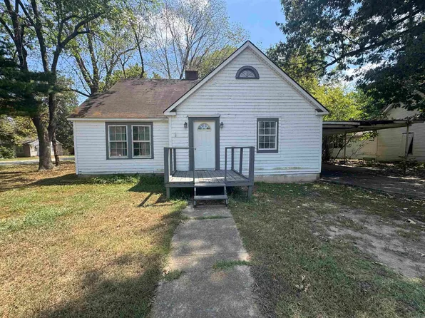 302 W 5th St, Corning, AR 72422