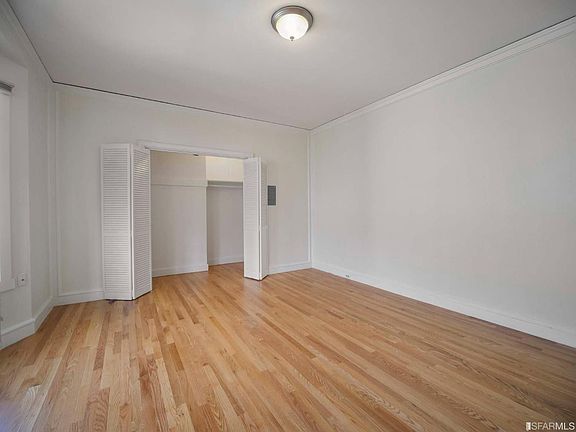 4th image of 3315 Steiner St #14