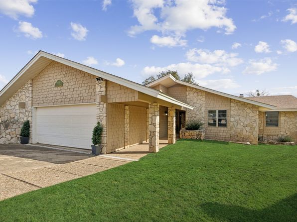 648 S Rough Creek Ct, Granbury, TX 76048