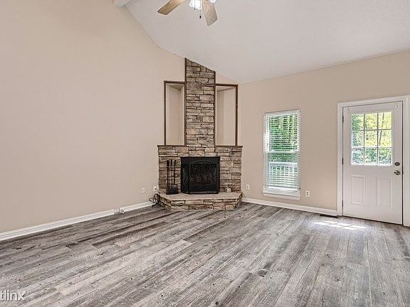 2nd image of 2609 Plantation Way