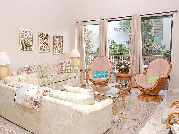 3rd image of 1091 Lake House Cir #105