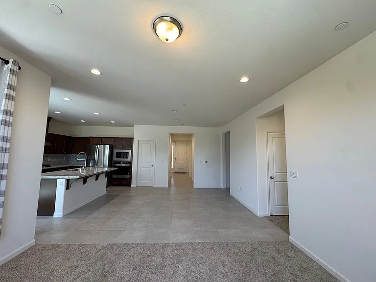 1267 Las Rosas Ave — Photo 8