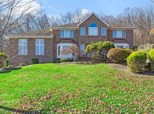 410 Mountain Way, Morris Plains, NJ 07950
