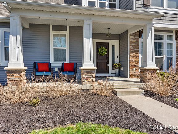 4th image of 1300 Stoneshire Dr SE