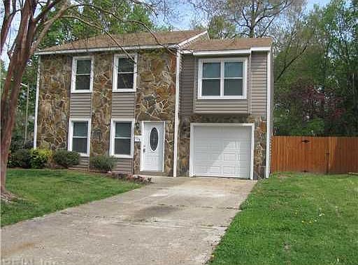 2nd image of 928 Banyan Dr