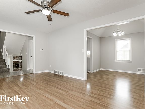 5th image of 11029 W 99th St