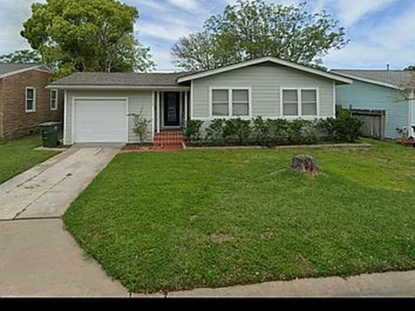 116 Whiting Ave, Galveston, TX 77550