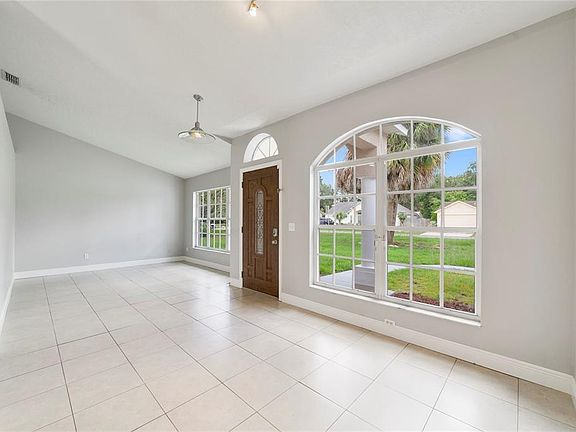 5th image of 309 Wild Forrest Dr