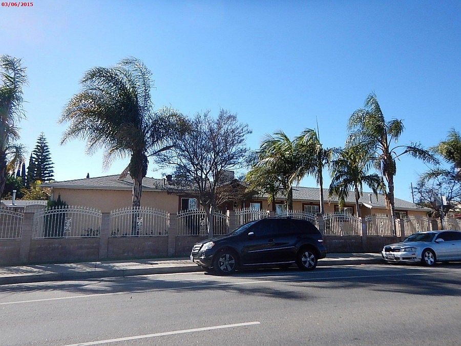 1st image of 8557 Woodley Ave