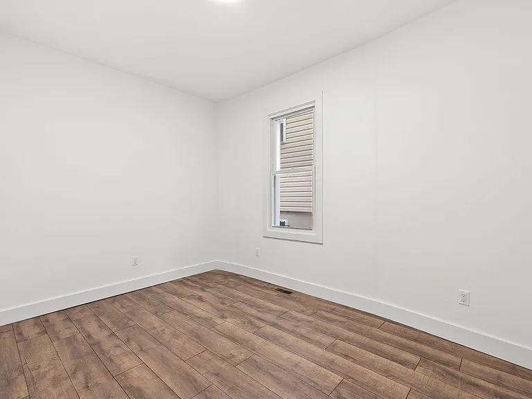855 S 14th St #1 — Photo 7