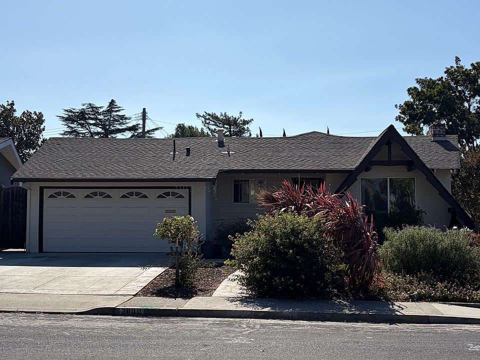 1st image of 2000 Santa Cruz Ave
