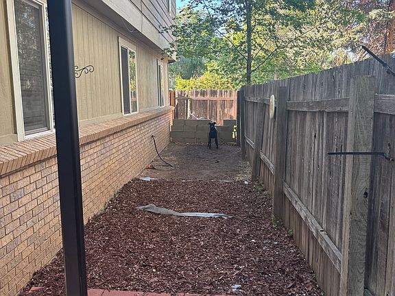 3rd image of 613 Maple St