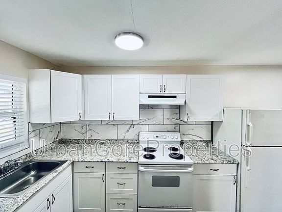 4th image of 115 7th Ave N APT 5
