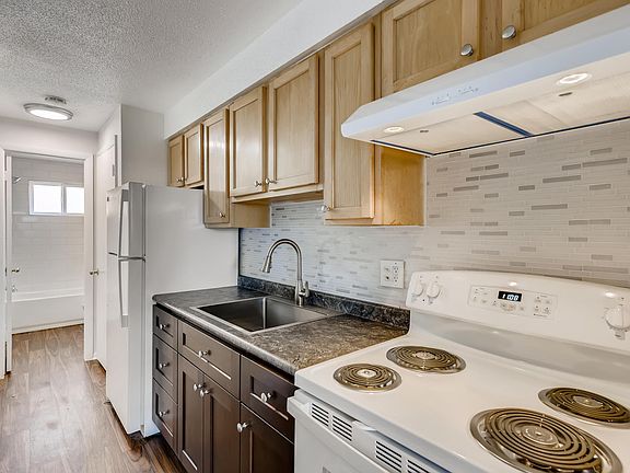 5th image of 2330 S University Blvd #304