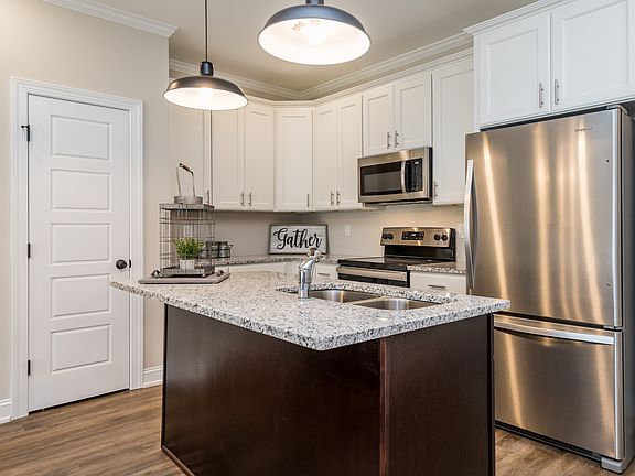 5th image of 65 Marsh Harbor St #24