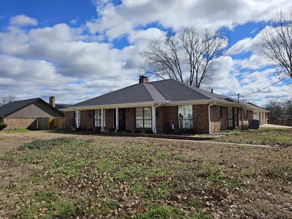 1603 McAllen St, Henderson, TX 75654
