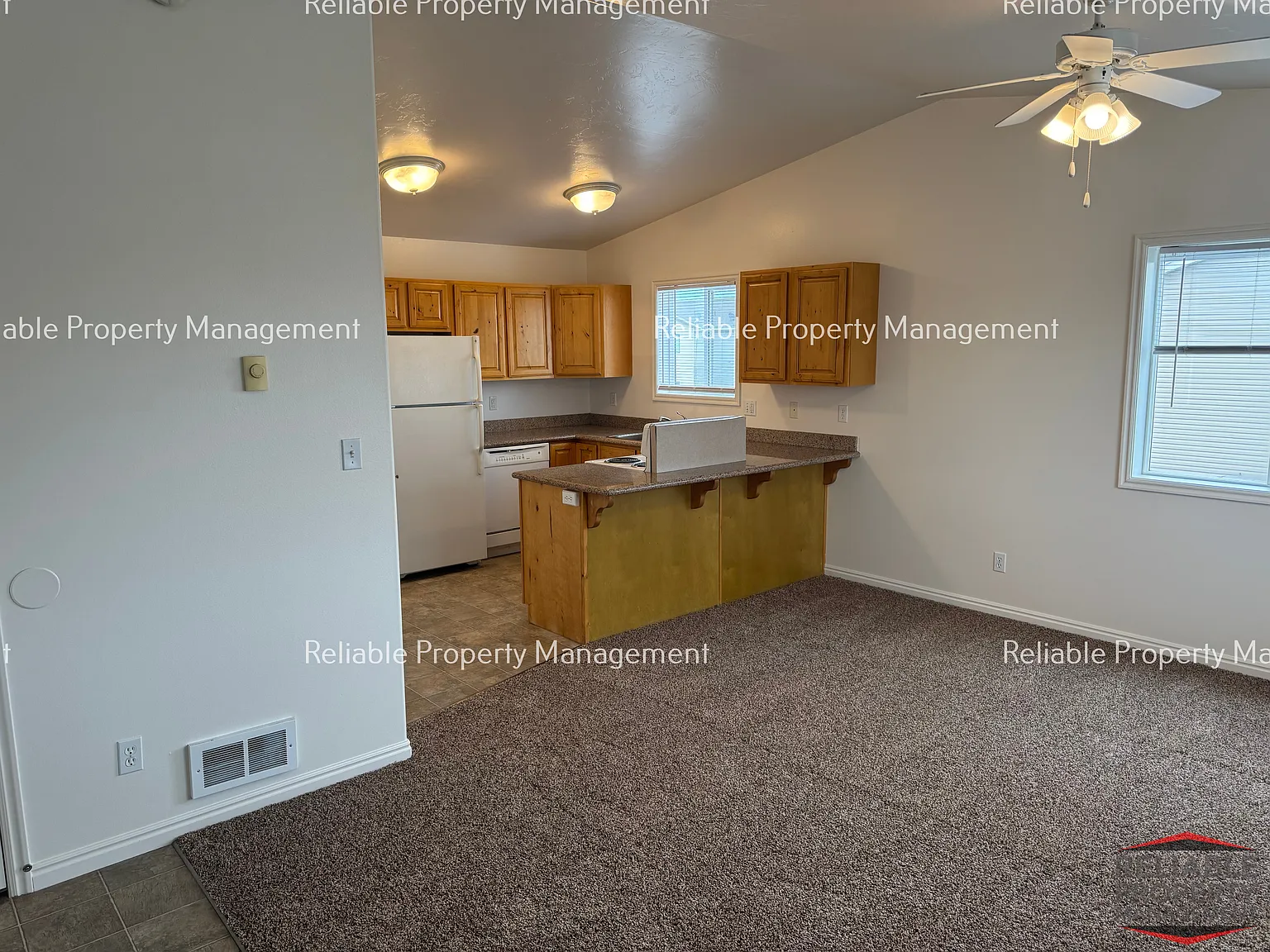 2 bed, $1,050 — Photo 3