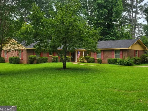 146 Cascade Cir, Lagrange, GA 30241