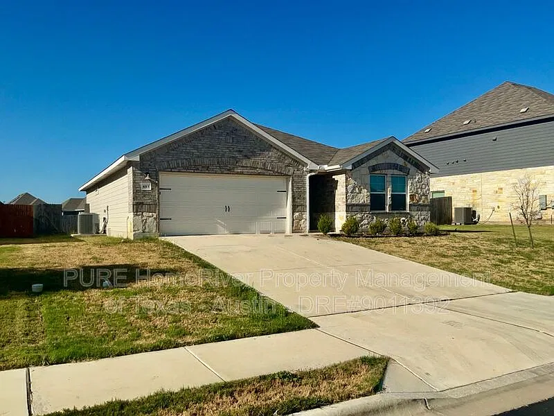 3 bed, 2.0 bath, 1621 sqft, $1,950 — Photo 2