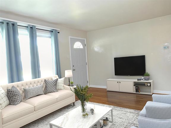 4th image of 3632 Saint Sebastian Ln
