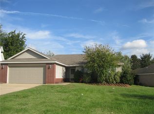 800 SW Cherokee Ct, Bentonville, AR 72712