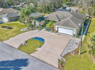8 Fenhill Ln, Palm Coast, FL 32137