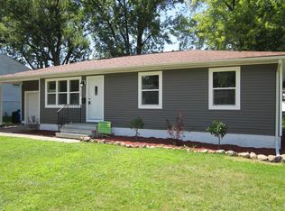 720 Owen St NW, Cedar Rapids, IA 52405