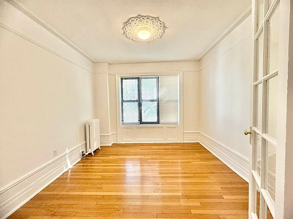 2nd image of 3082 29th St #4R