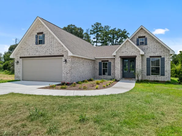 31 Dora Ln, Hattiesburg, MS 39402