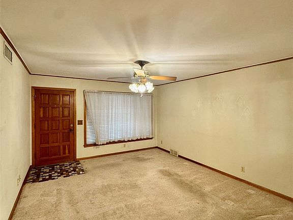 5th image of 7513 E 4th St
