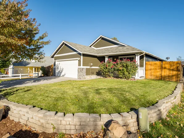 2841 SW Pumice Ave, Redmond, OR 97756