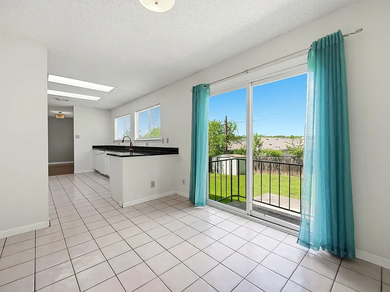 4507 Sherwood Way — Photo 11