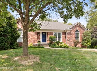 4015 Meadow Crest Ct, Louisville, KY 40245