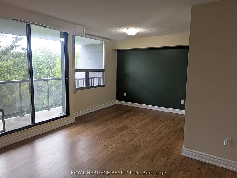 92 Church St S #311 — Photo 5