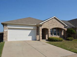 9632 Minton Dr, Fort Worth, TX 76108